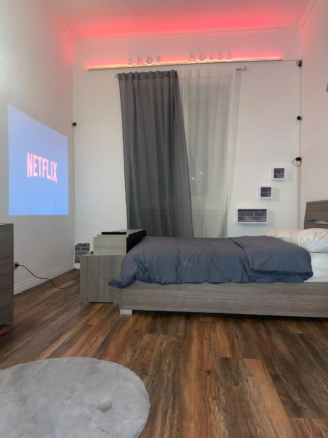 Show House Τορίνο Εξωτερικό φωτογραφία